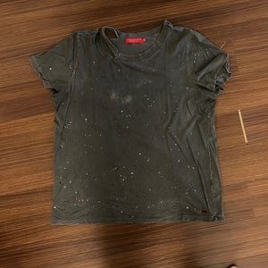 GRAY SPLATTER PAINT SHIRT WITH CUT OUT NEAR COLLAR